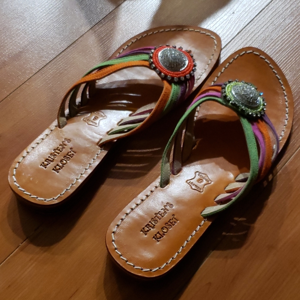 KRISTEN'S KLOSET LEATHER THONG SANDALS 9